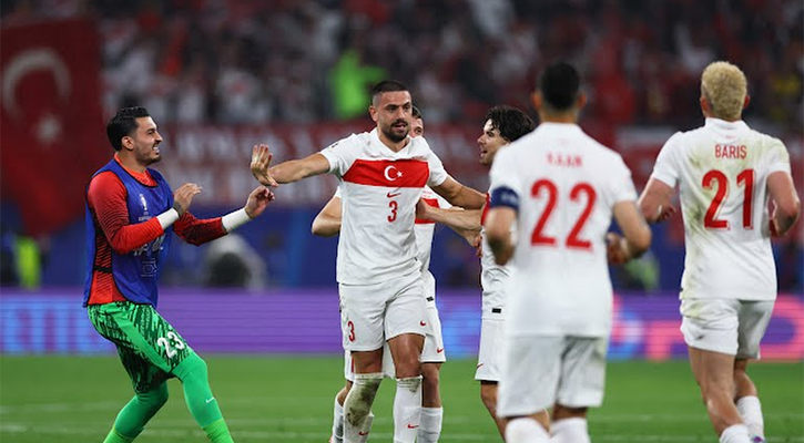 অস্ট্রিয়াকে বিদায় করে কোয়ার্টার ফাইনালে তুরস্ক